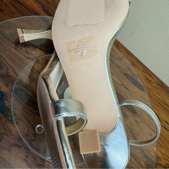 NINE WEST Ripe 3 Knitten Heel Sandals in metallic Gold - Picture 14 of 15